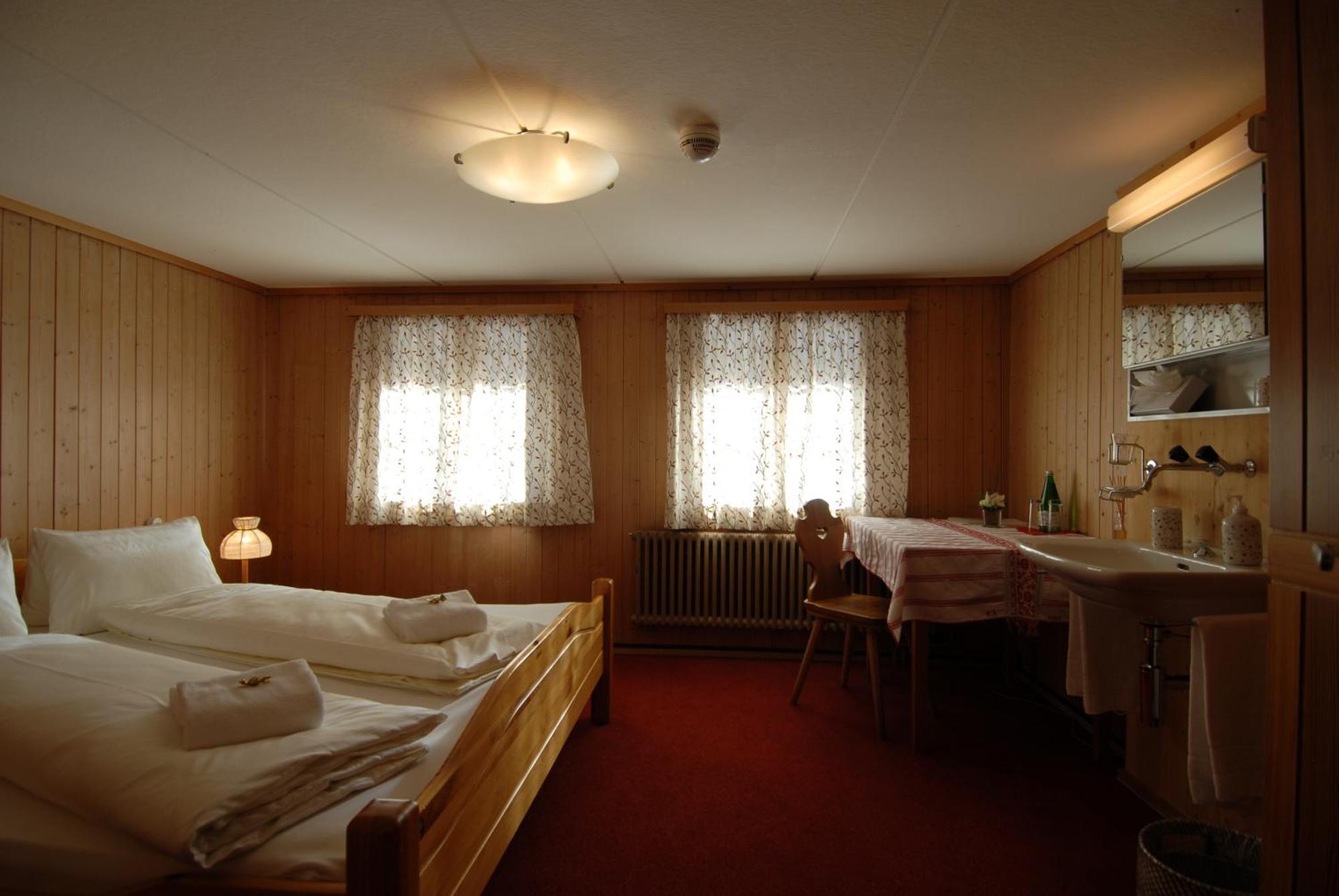 Hotel Ducan Monstein Exterior photo